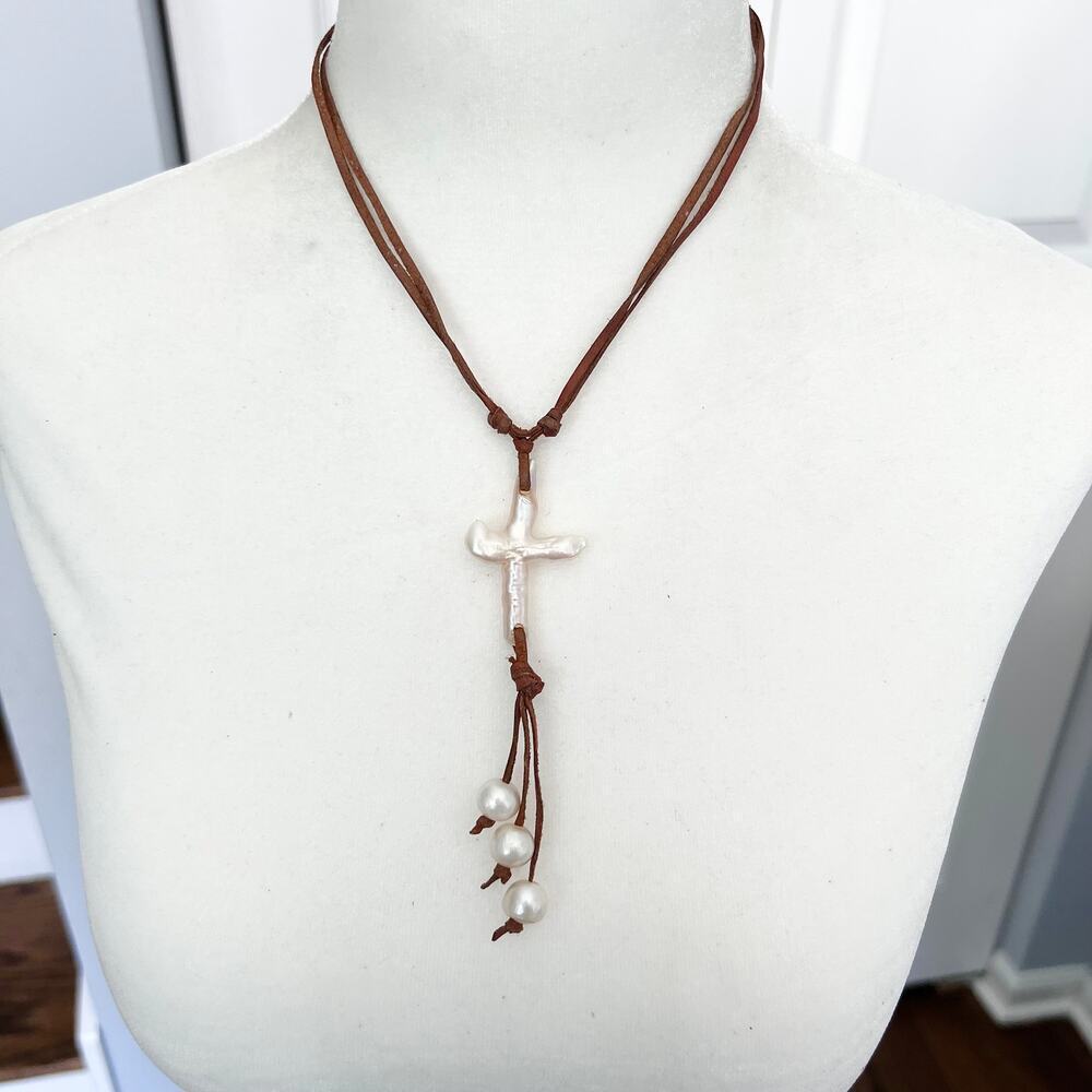 Freshwater pearl pearlescent boho cross necklace